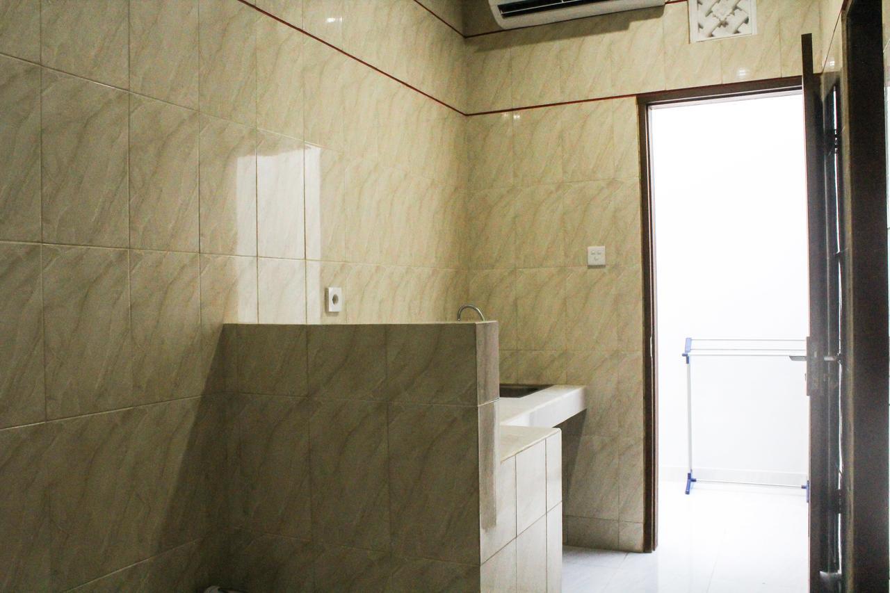 Hotel Santhi Graha Kuta Kuta Lombok Esterno foto