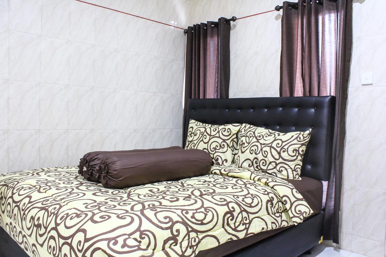 Hotel Santhi Graha Kuta Kuta Lombok Esterno foto
